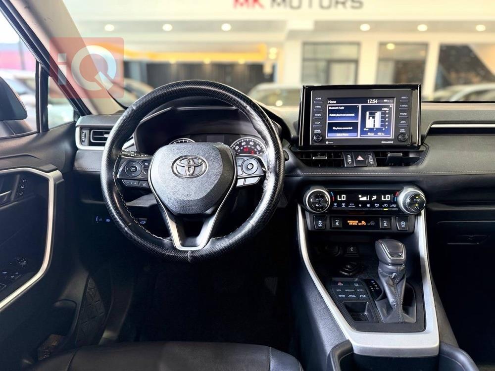 https://cdn.iqcars.io7338d43b-02a1-45ad-8ebe-000f4ecc5316_7.jpg